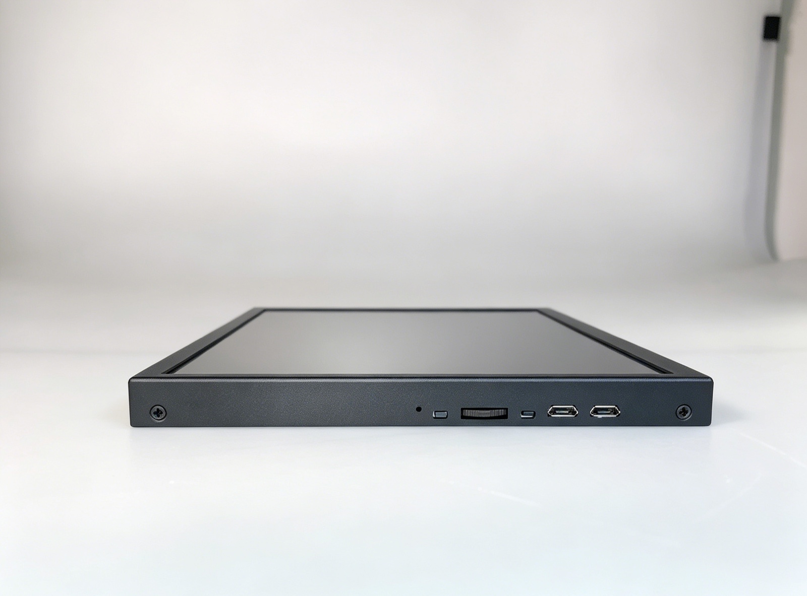 10.1-inch 2560×1600 Portable Display shown from the front and side